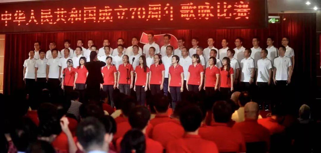 董宇辉惹争议！东方甄选一周掉粉18万